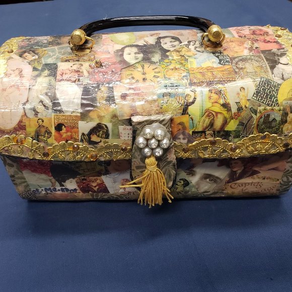 purse - Picture 1 of 11